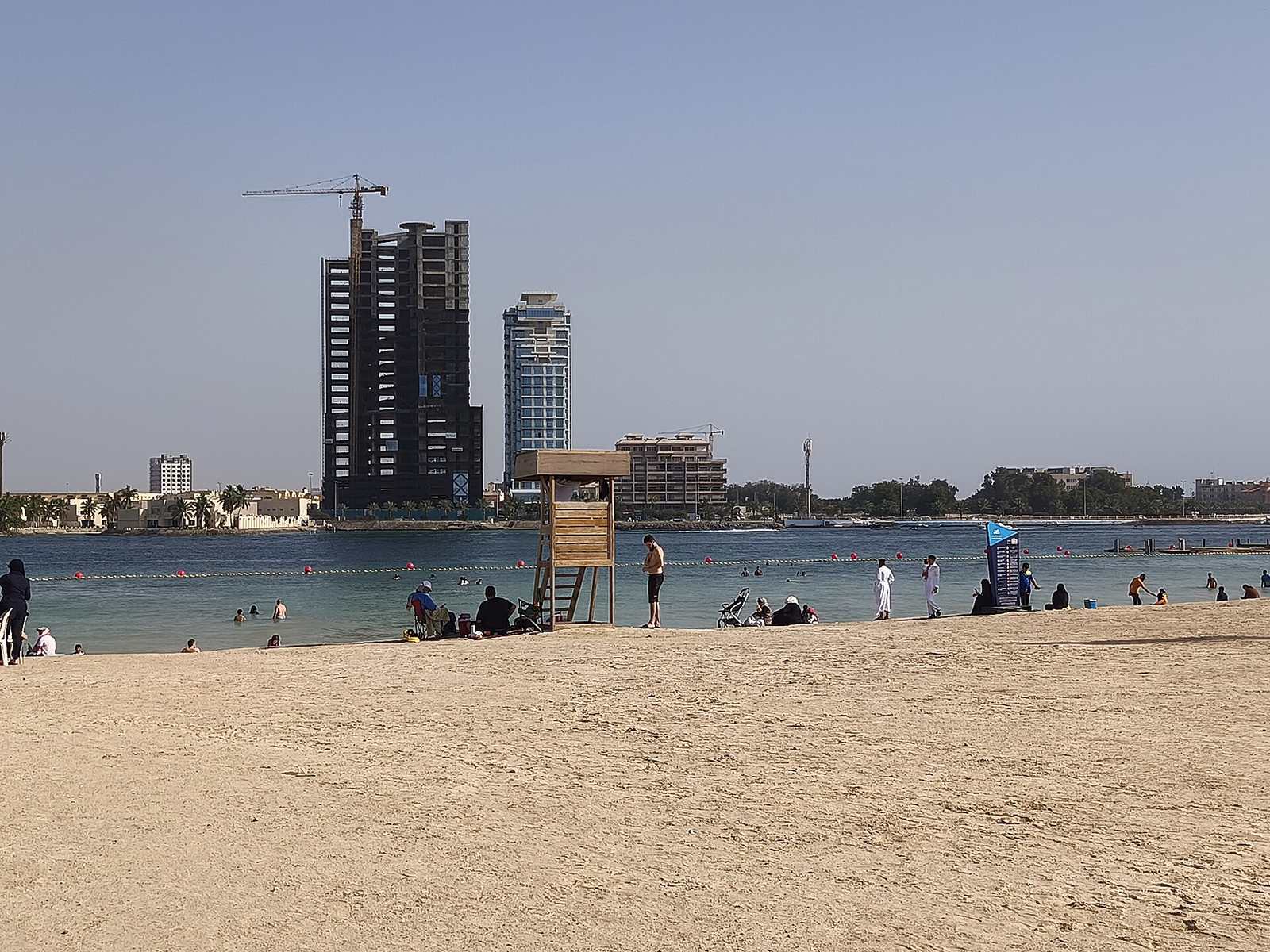Representative photo of beaches in Saudi Arabia, not Ghubbat al Wayjil