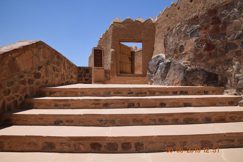 A'Arif Fort — 1قلعة عيرف.jpg