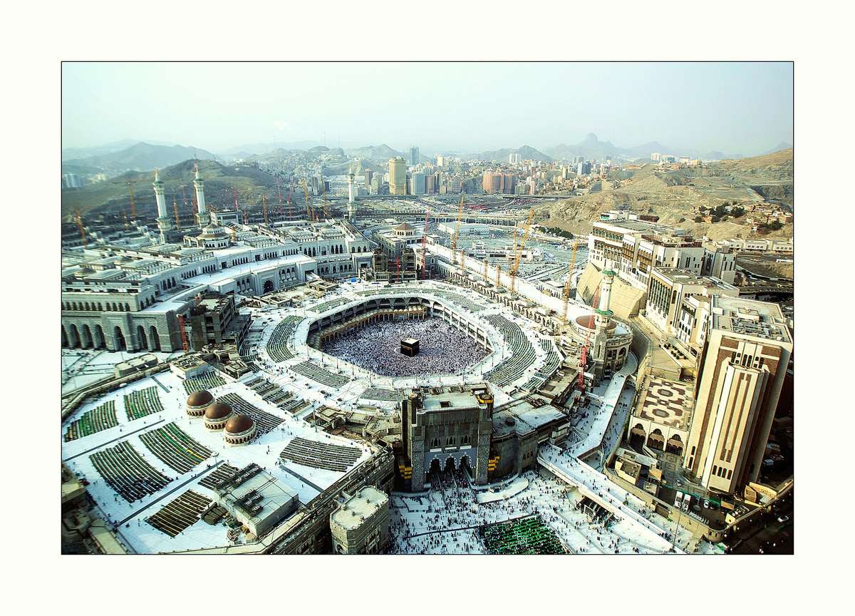 Abu Kubais — Edited Great Mosque of Mecca1 5-2019-ccsa4.0.jpg