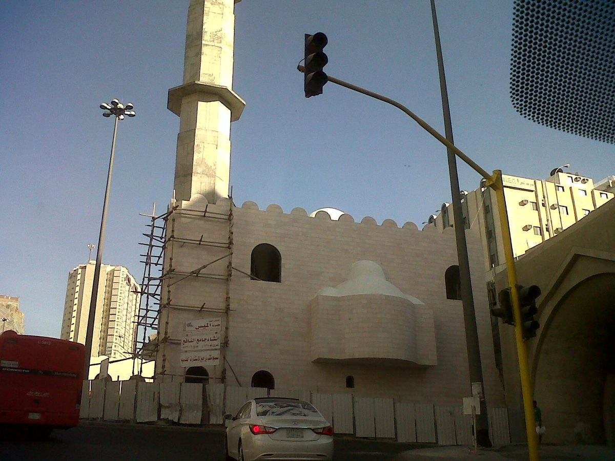 Aisha Alrajhi Mosque — Ajyad mosque - panoramio.jpg