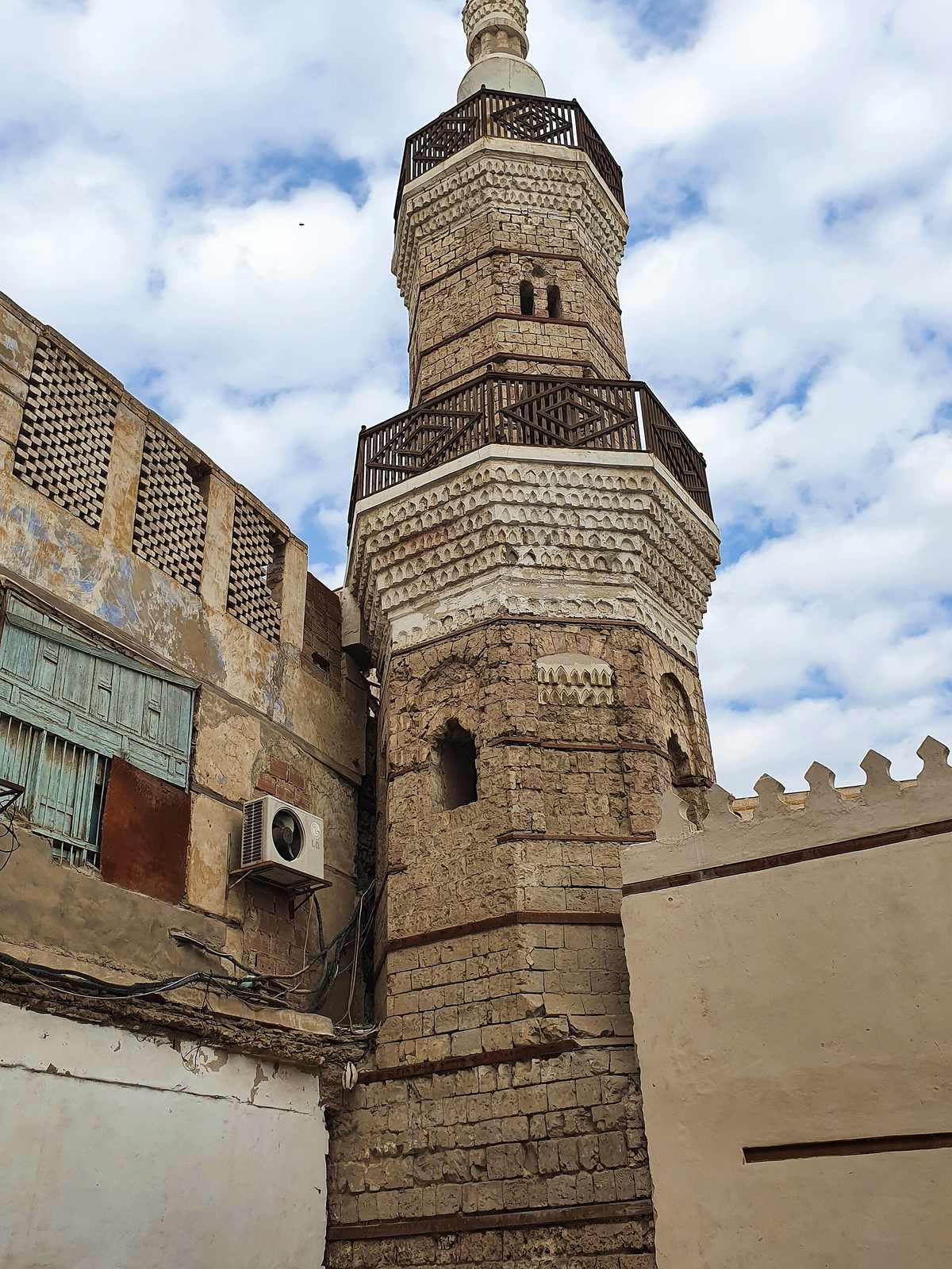 Al-Shafi’i — Minaret of al-Shafi Mosque in old Jeddah, Saudi Arabia, 1250 (1) (50703554777).jpg