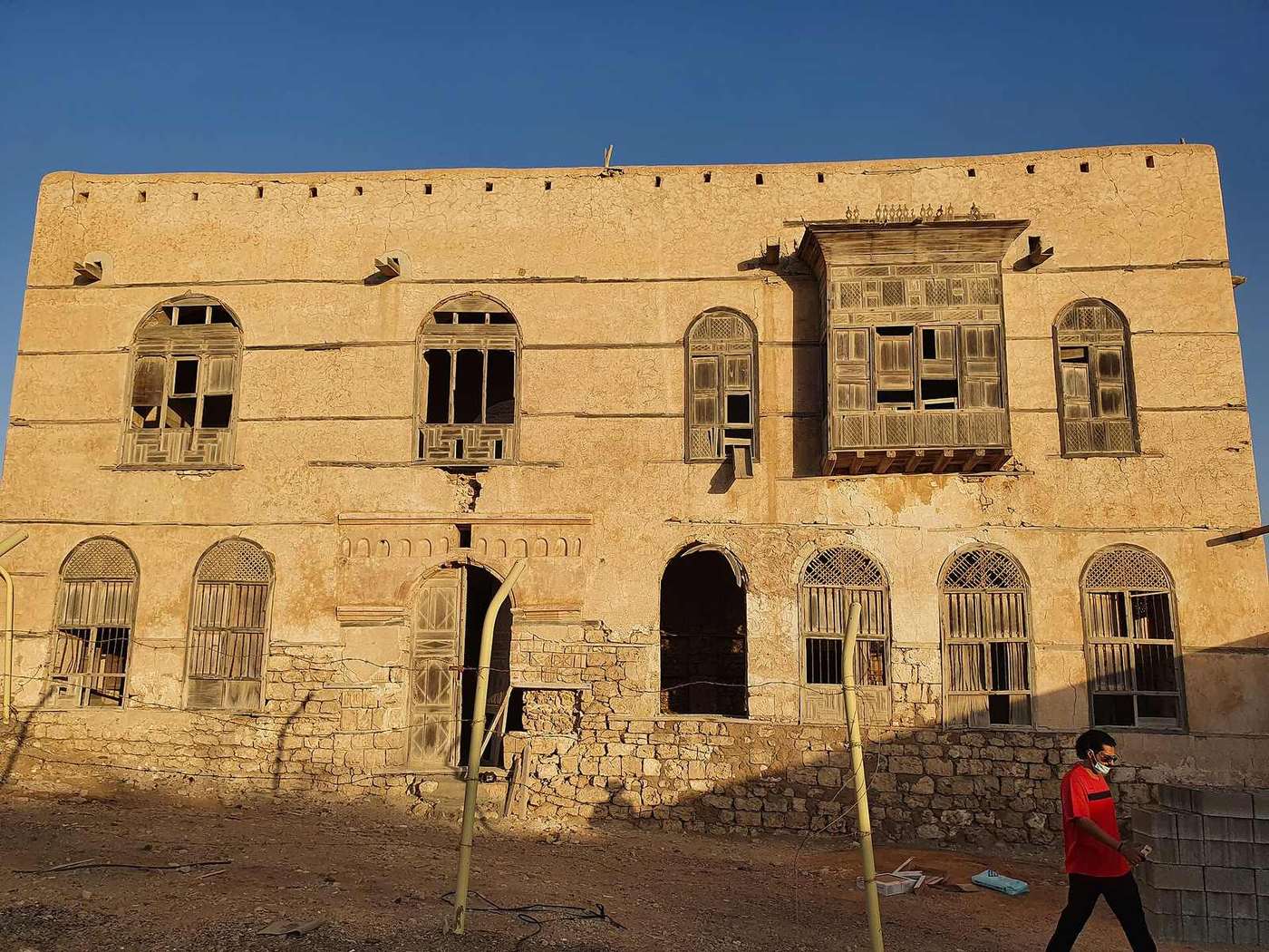 Al Wajh Castle — Traditional architecture in the old town of al-Wajh, Saudi Arabia (2).jpg