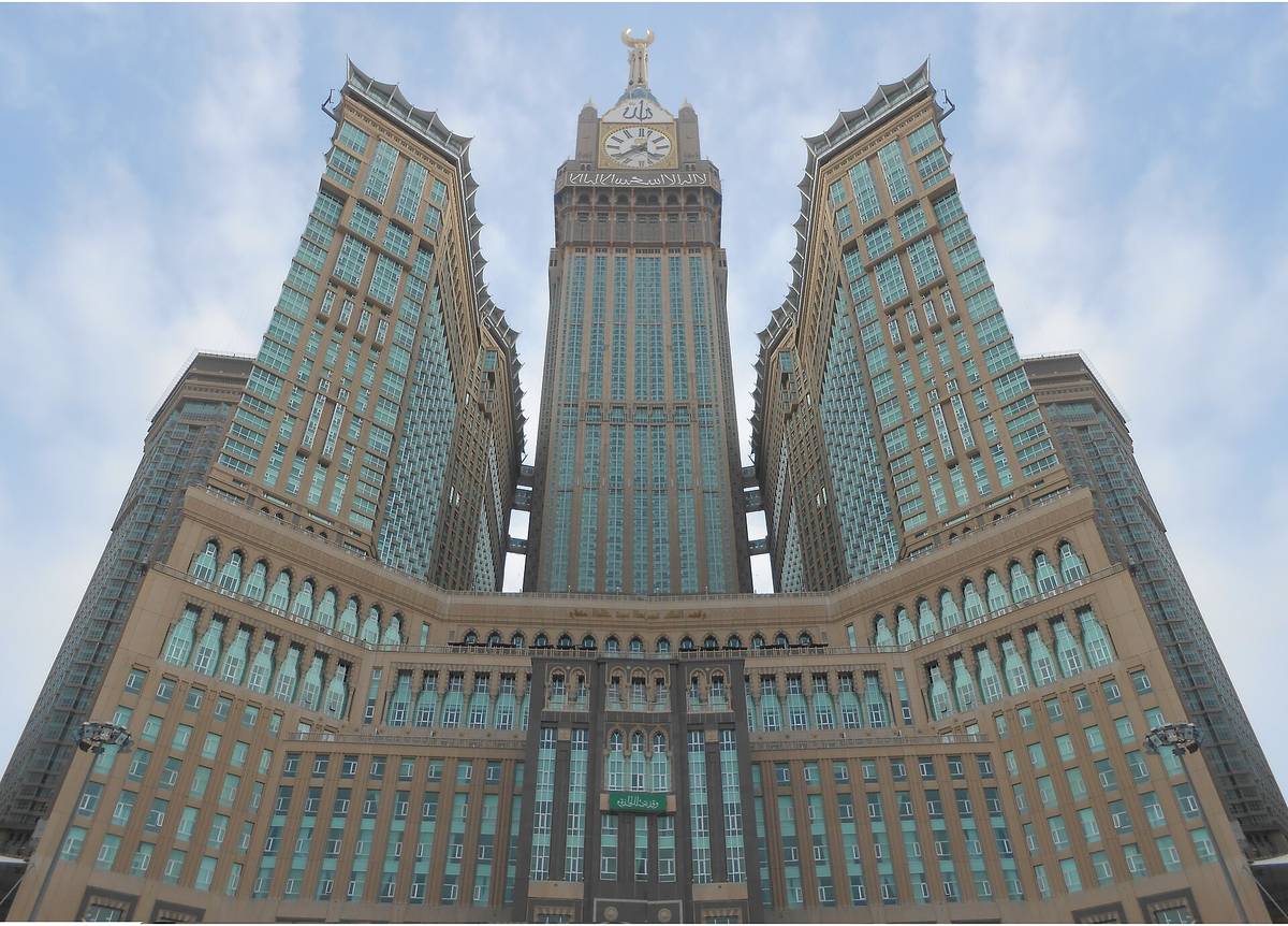 Clock Tower Museum — Clock Tawer Hotel - panoramio.jpg