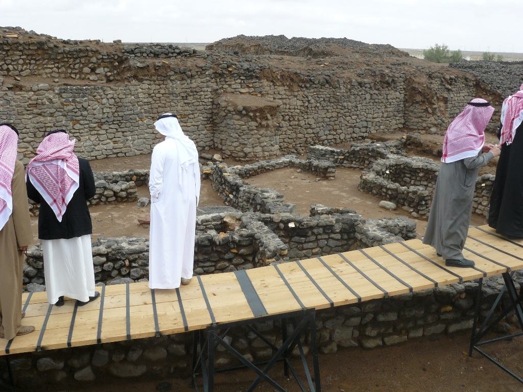 Fayd — من اعمال التنقيب في فيد التاريخية.jpg