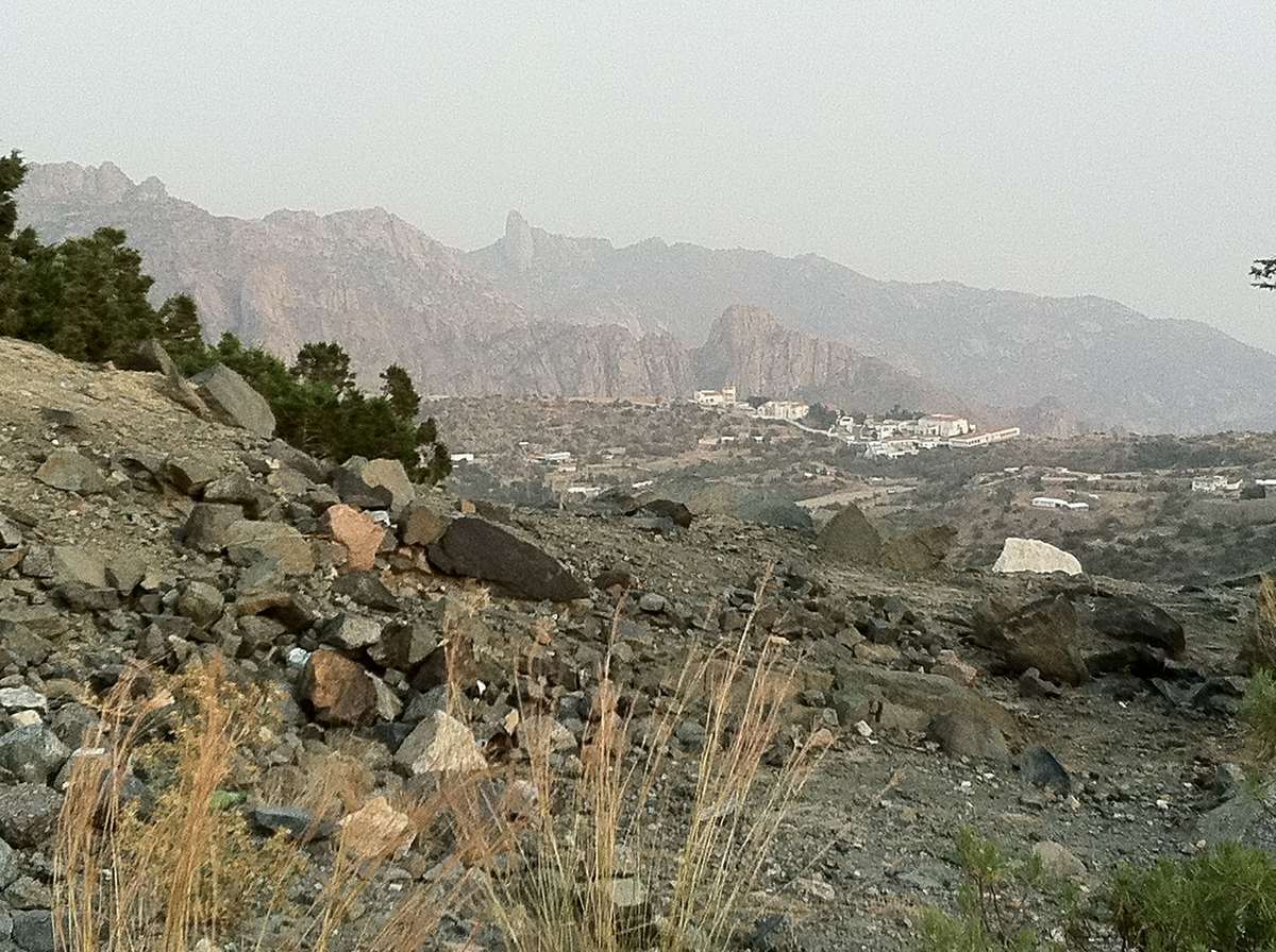 Jabal Daka — جبل دكا الشفا - panoramio.jpg