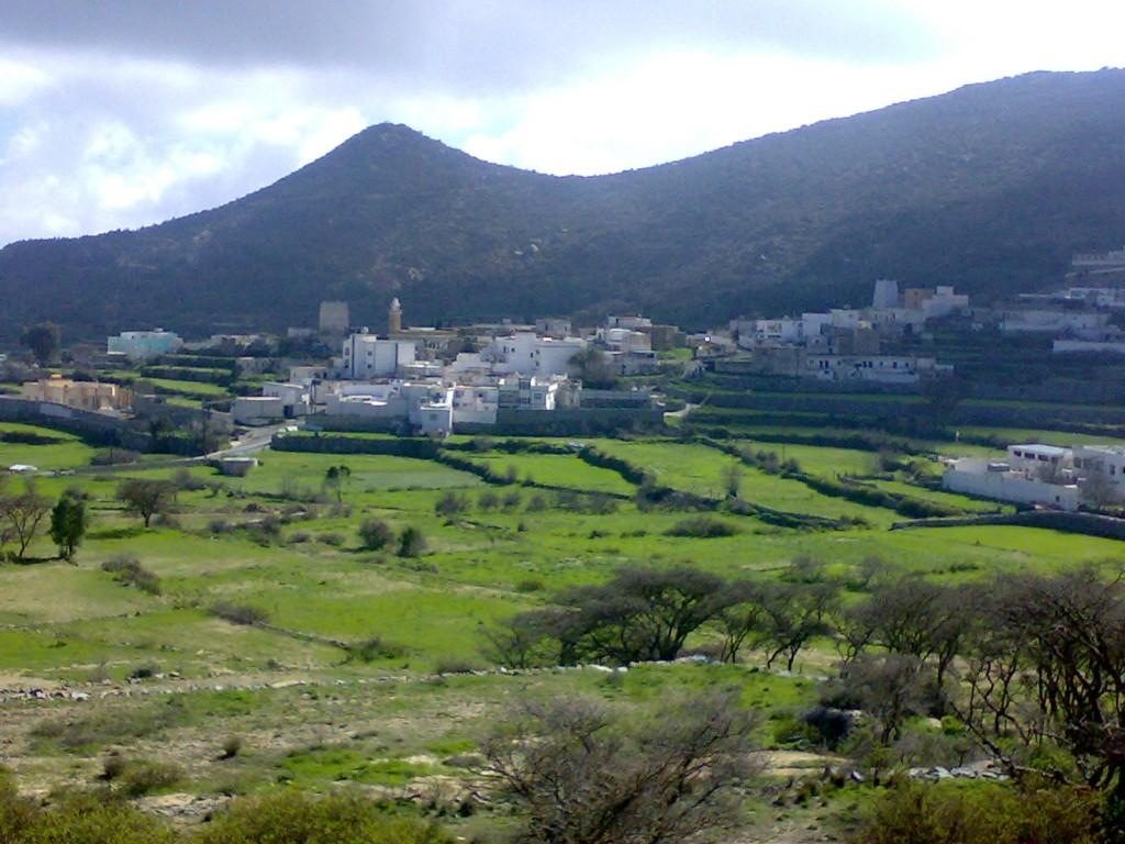 Jabal Mareer — قرية آل قحطان.JPG