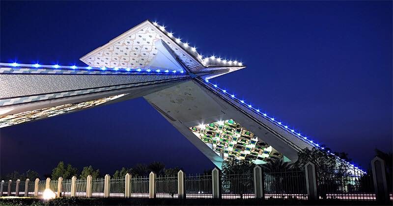 Makkah Gate — File:Entry-Gate-of-Mecca-on-Jaddah-Makkah-Highway 2.jpg