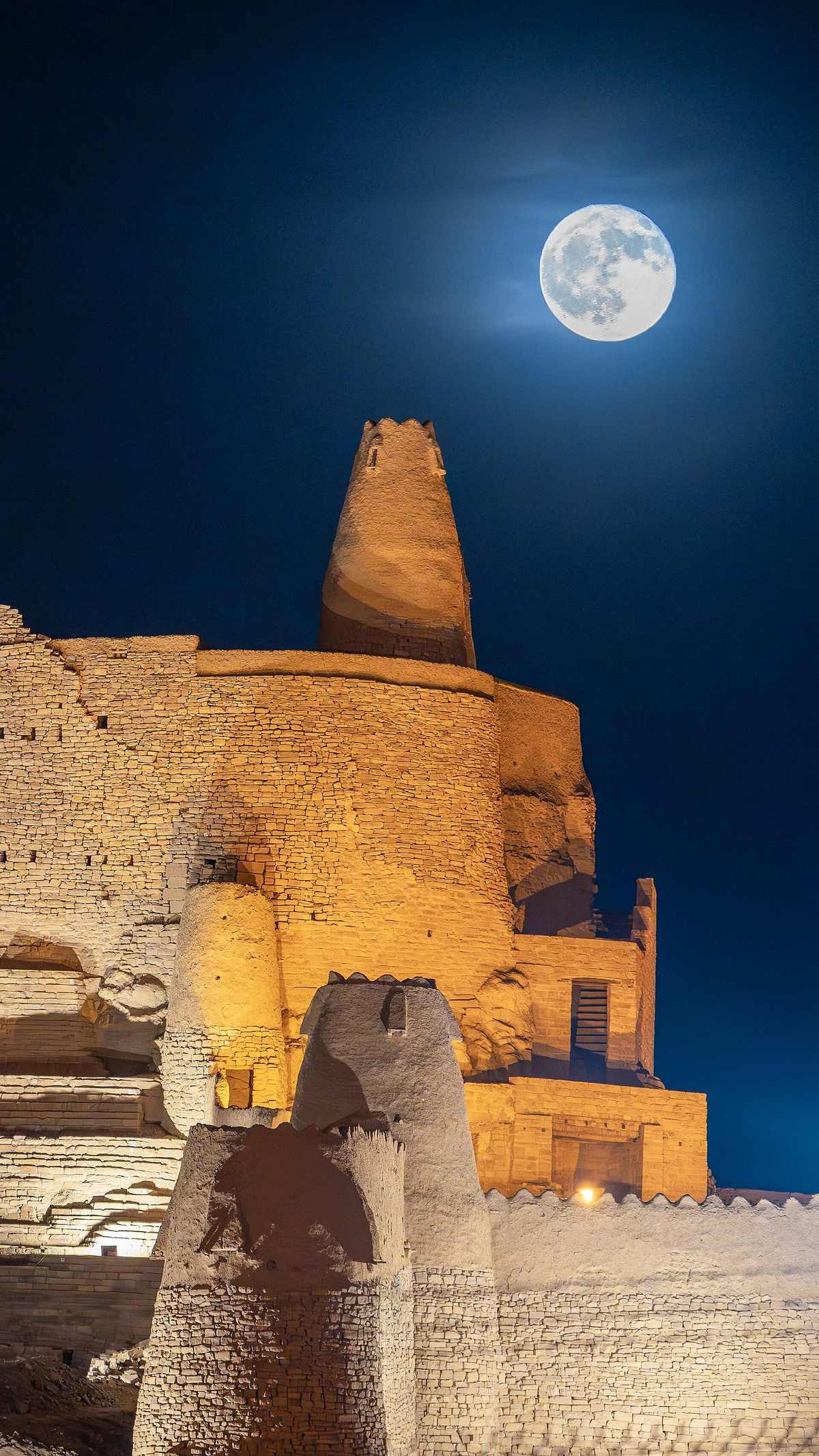 Marid Castle — A Full Moon over Marid Castle in Al-Jouf Region (2025).jpg