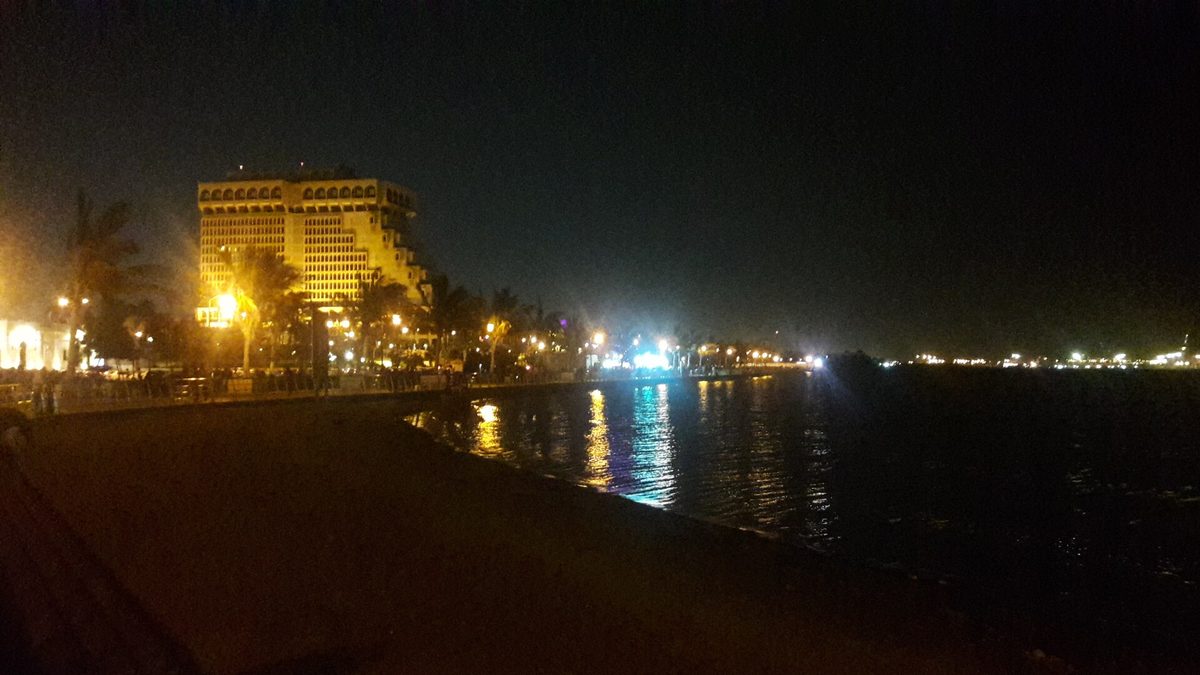 Middle Corniche Park — Jeddah Corniche 7.jpg