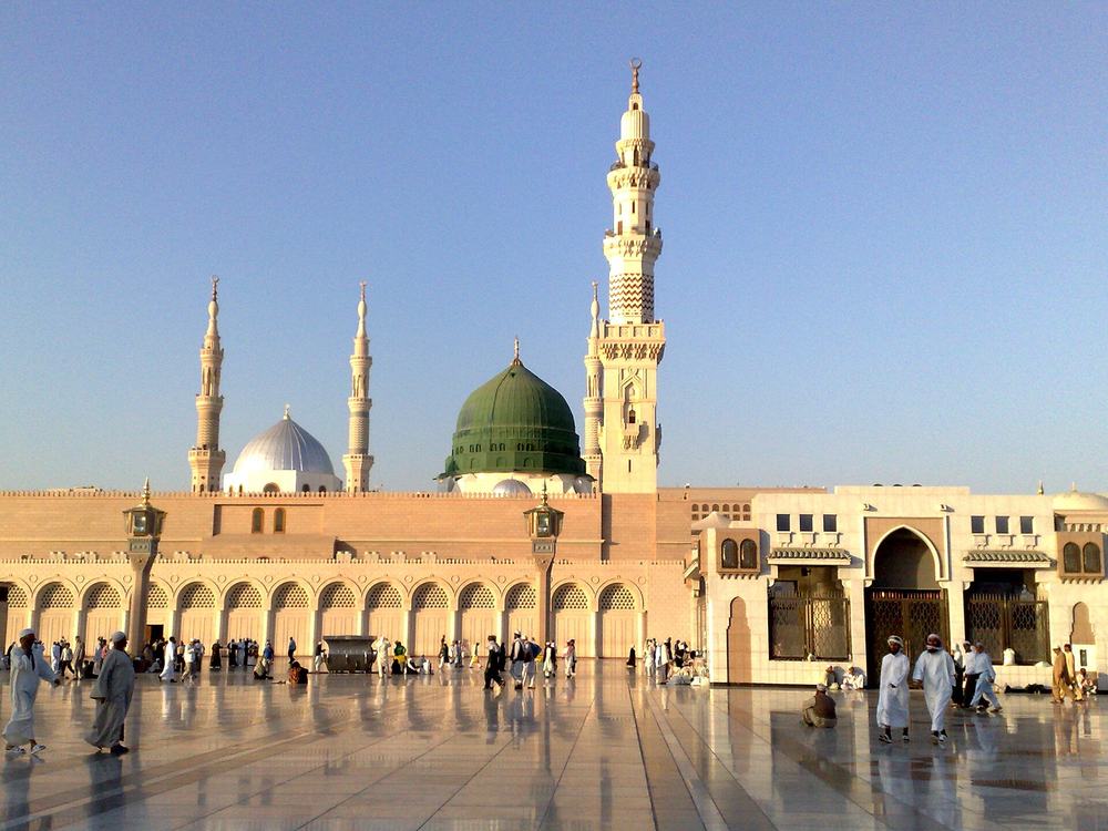 Prophet's Mosque — Madeena masjid nabavi 12122008230.jpg