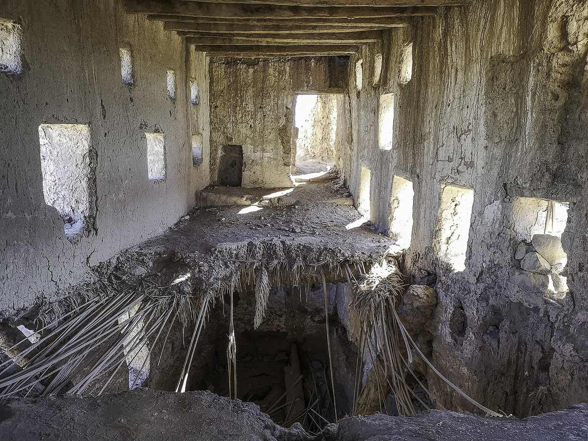 Qamus — Khaybar - inside Qamus.jpg