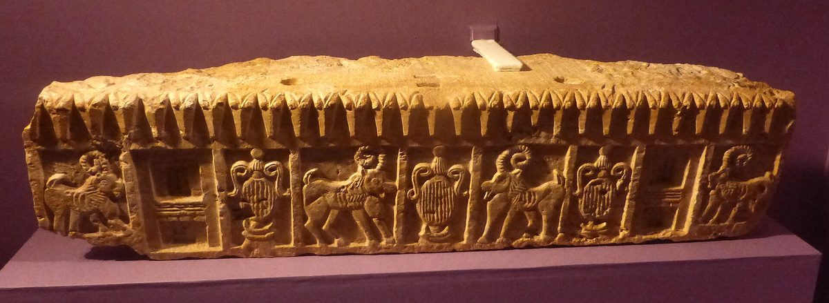 Qaryat al Faw — Lintel - Qaryat al-Faw - 3rd Century BCE - 20180430.jpg