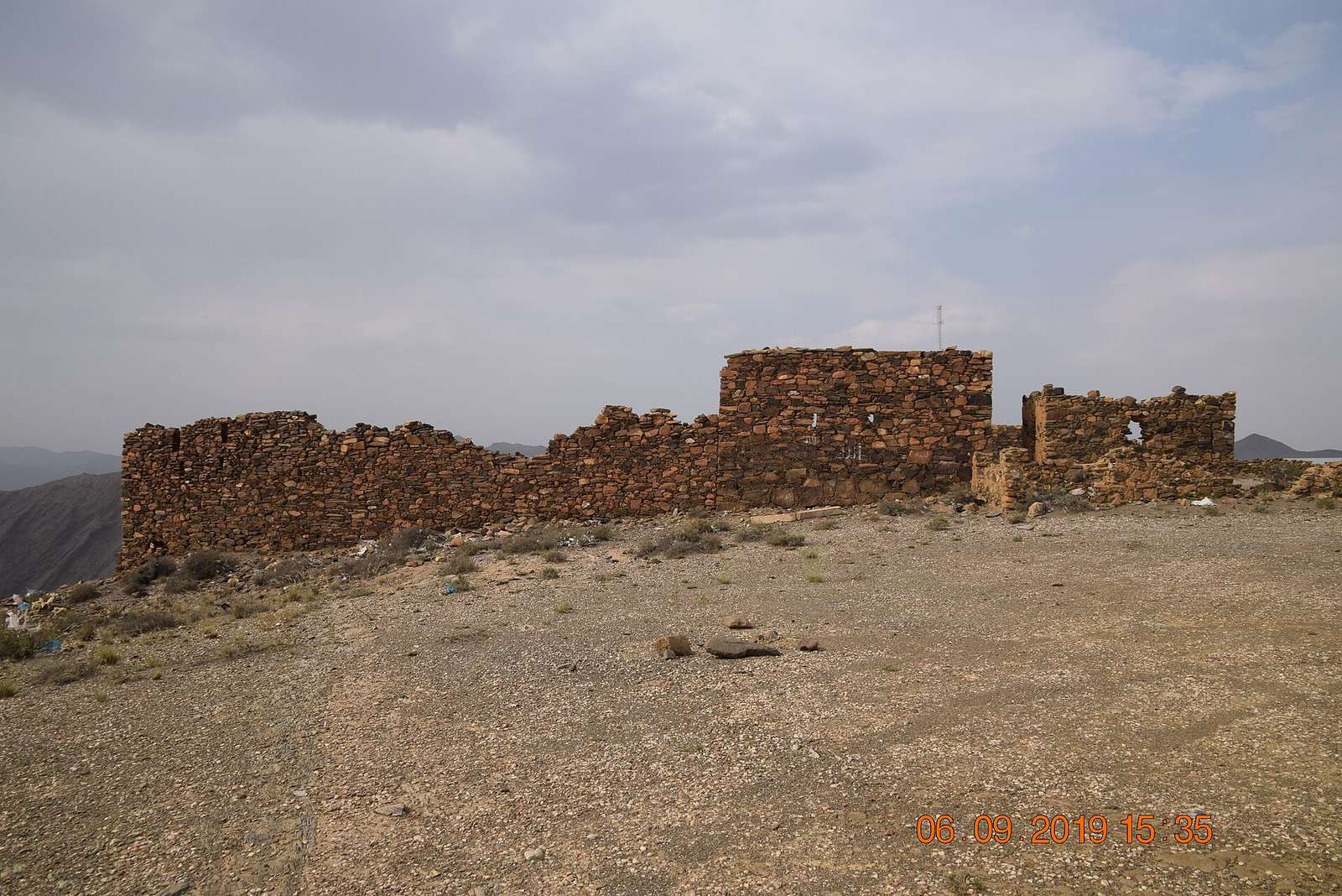 Shaar Castle — قلعة شعار1.jpg