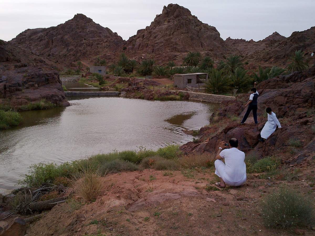 Shammar Mountains — سدود ظهرحية - حايل - panoramio.jpg